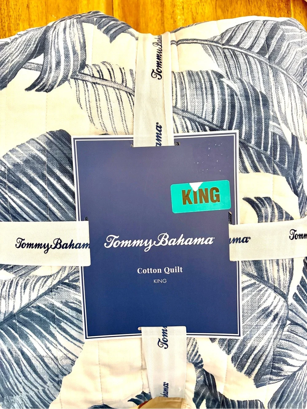 Tommy Bahama Fiesta Palm Blue Leaf Print 100% Cotton Quilt - King